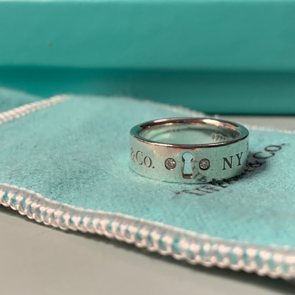 Tiffany & Co. Sterling Silver diamond Keyhole Band 

AUTHENTIC
